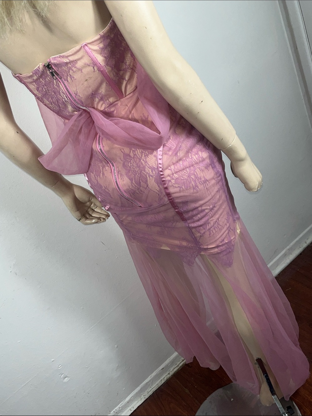 BELLA BARNETT DRESS - Picture 7 of 11